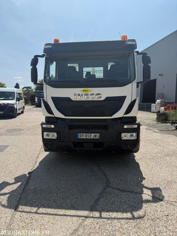 IVECO STRALIS MULTIBENNE 4x2 - 2015 / 60660KM - Caminhão: foto 4 IVECO STRALIS MULTIBENNE 4x2 - 2015 / 60660KM - Caminhão: foto 4