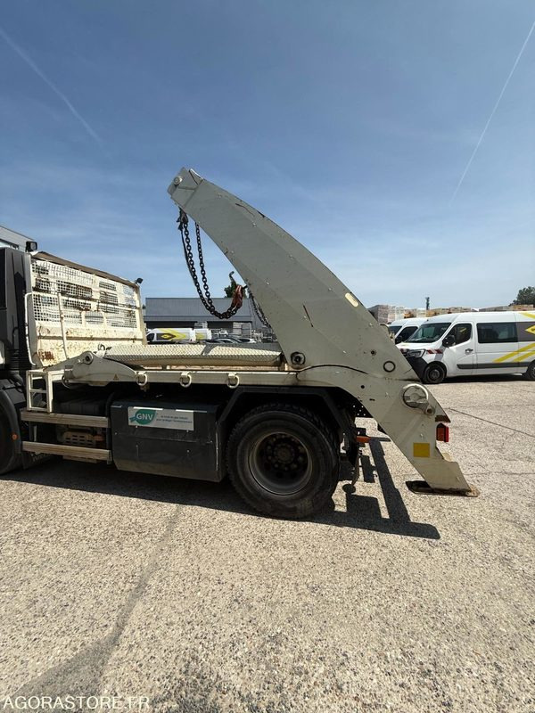 IVECO STRALIS MULTIBENNE 4x2 - 2015 / 60660KM - Caminhão: foto 5 IVECO STRALIS MULTIBENNE 4x2 - 2015 / 60660KM - Caminhão: foto 5