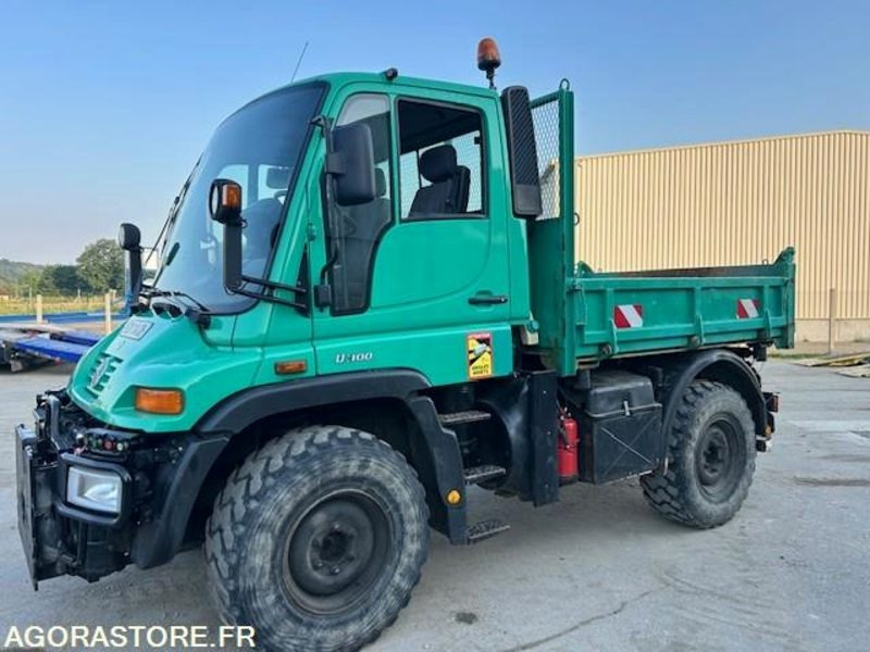 MERCEDES UNIMOG U300C VERSION COMMUNALE 2003 38210 KM + EPAREUSE CMV 450GP - Caminhão: foto 3 MERCEDES UNIMOG U300C VERSION COMMUNALE 2003 38210 KM + EPAREUSE CMV 450GP - Caminhão: foto 3