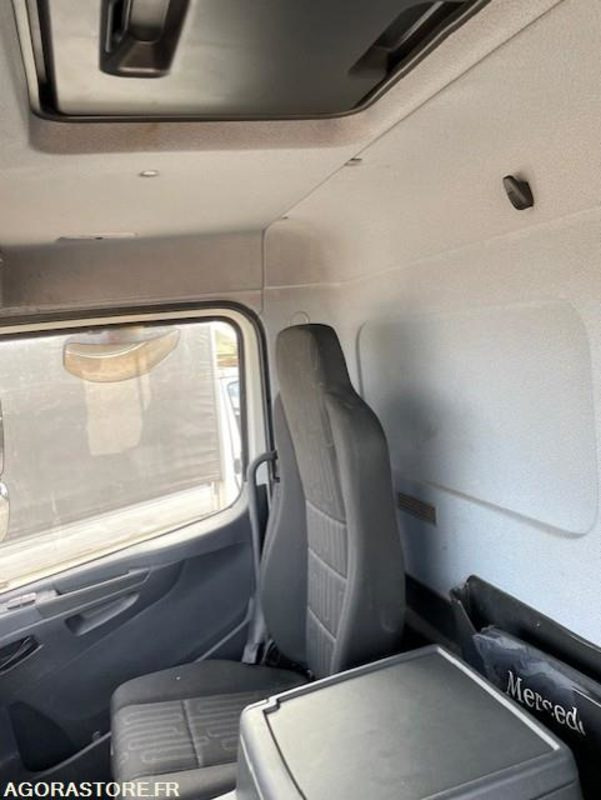 Locação de  Mercedes Atego 2017 Boite automatique Mercedes Atego 2017 Boite automatique: foto 6