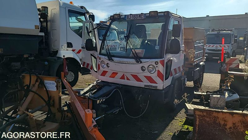 Multicar - Fumo 4x4 EQUIPE VH - 2009 - AJ160MC- PRO449-PRO249 - Caminhão: foto 1 Multicar - Fumo 4x4 EQUIPE VH - 2009 - AJ160MC- PRO449-PRO249 - Caminhão: foto 1