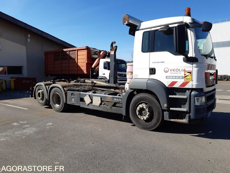 PORTEUR AMPLIROLL MAN TGS 26.400 (R51996) - BRAS GUIMA PALFINGER-2011-563 000 Km - Caminhão: foto 3 PORTEUR AMPLIROLL MAN TGS 26.400 (R51996) - BRAS GUIMA PALFINGER-2011-563 000 Km - Caminhão: foto 3