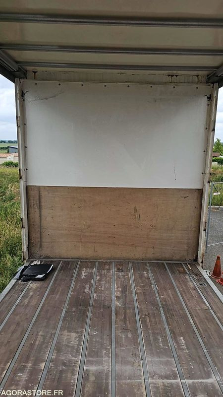 Locação de  PORTEUR BACHE RENAULT MIDLUM - 2009 - 476000kms PORTEUR BACHE RENAULT MIDLUM - 2009 - 476000kms: foto 19