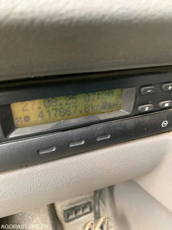 Caminhão Porteur plateau DAF LF 18.250 - 2004 - 418000 Kms: foto 6