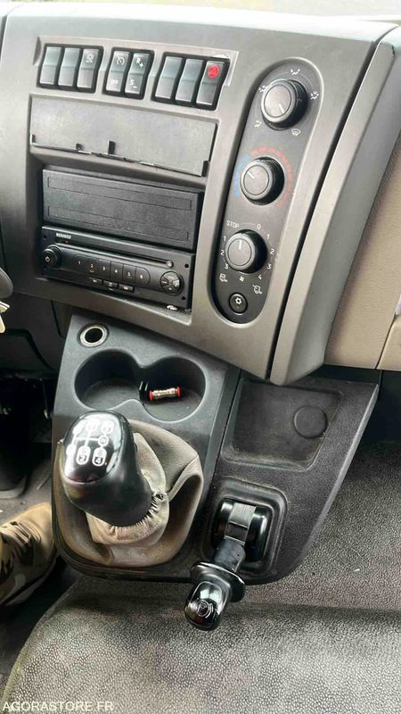 Locação de RENAULT 270 DXI - 2010 - 335258kms RENAULT 270 DXI - 2010 - 335258kms: foto 16 Locação de RENAULT 270 DXI - 2010 - 335258kms RENAULT 270 DXI - 2010 - 335258kms: foto 16