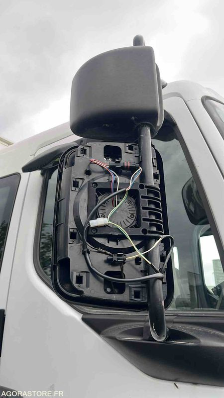 Locação de RENAULT 270 DXI - 2010 - 335258kms RENAULT 270 DXI - 2010 - 335258kms: foto 18 Locação de RENAULT 270 DXI - 2010 - 335258kms RENAULT 270 DXI - 2010 - 335258kms: foto 18