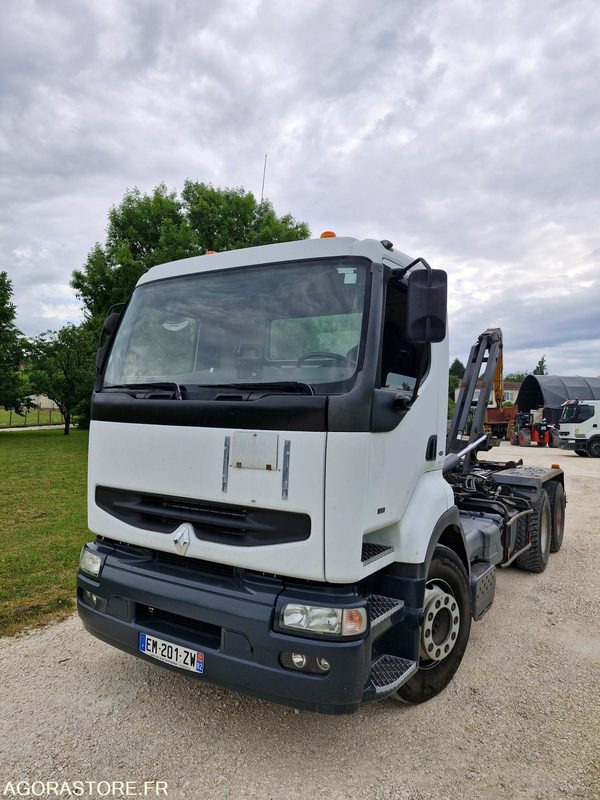 RENAULT PREMIUM ampliroll 400 DCI remorquant avec bras GUIMA - Caminhão: foto 1 RENAULT PREMIUM ampliroll 400 DCI remorquant avec bras GUIMA - Caminhão: foto 1