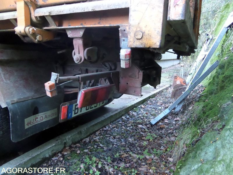 Renault M210 - 1998 - 174000km (BY-623-FQ) - Caminhão: foto 3 Renault M210 - 1998 - 174000km (BY-623-FQ) - Caminhão: foto 3