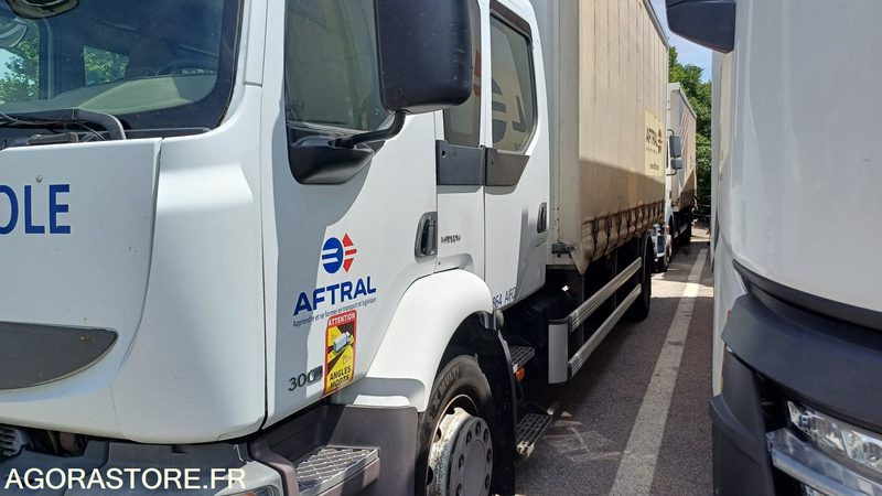 Renault MIDLUM 300DXI de 2012 406145 kms (3864) - Caminhão: foto 5 Renault MIDLUM 300DXI de 2012 406145 kms (3864) - Caminhão: foto 5