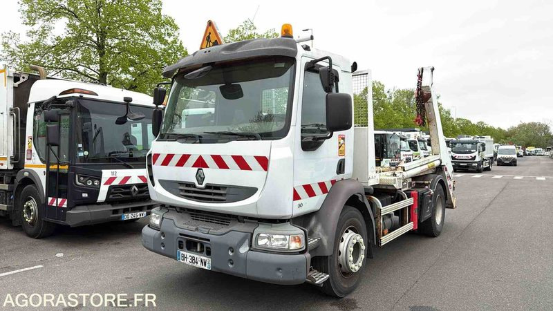 Renault - MIDLUM300- 2011 - 138635KMS - BH384NW - Caminhão: foto 1 Renault - MIDLUM300- 2011 - 138635KMS - BH384NW - Caminhão: foto 1