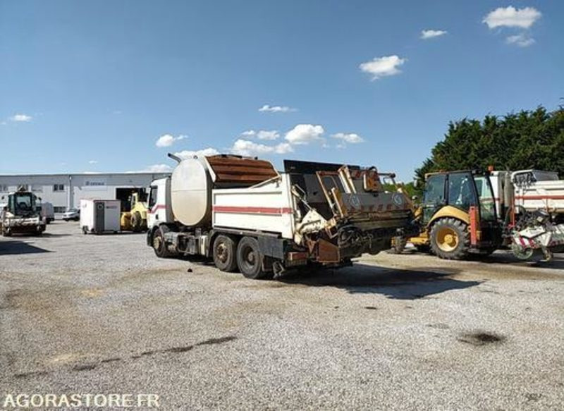 Renault Premium PATA 6X4 - EJ922KB - 2002 / 507807 KM (MT514) - Caminhão: foto 3 Renault Premium PATA 6X4 - EJ922KB - 2002 / 507807 KM (MT514) - Caminhão: foto 3