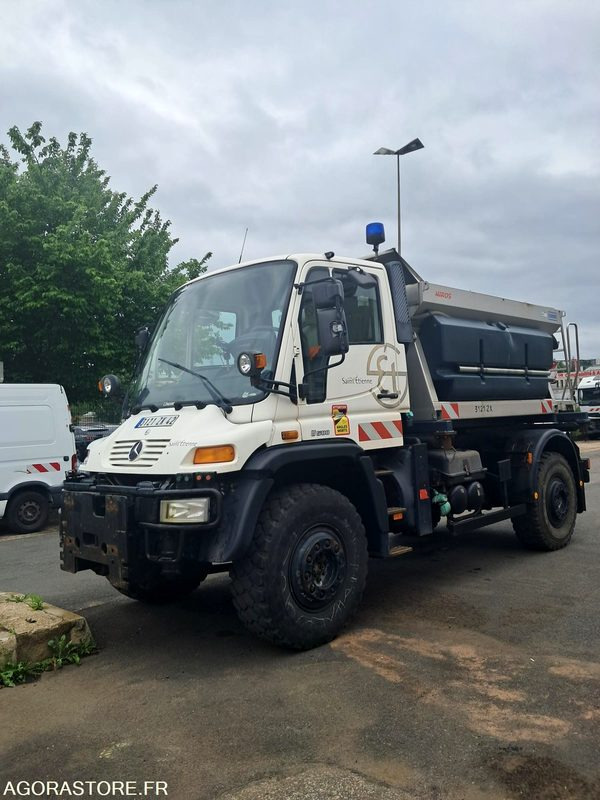 Unimog U500 Mercedes 3121 - Caminhão: foto 1 Unimog U500 Mercedes 3121 - Caminhão: foto 1