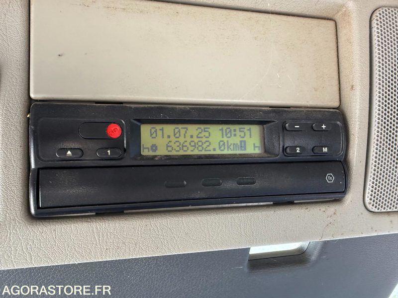 VOLVO FM12 380 - 2004 - 636 982 - Caminhão: foto 5 VOLVO FM12 380 - 2004 - 636 982 - Caminhão: foto 5