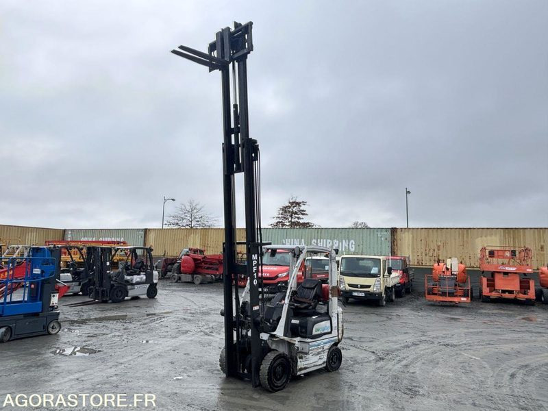 Empilhadeira a gás Chariot élévateur NISSAN GAZ 1.5T type P1D1A15LQ: foto 11
