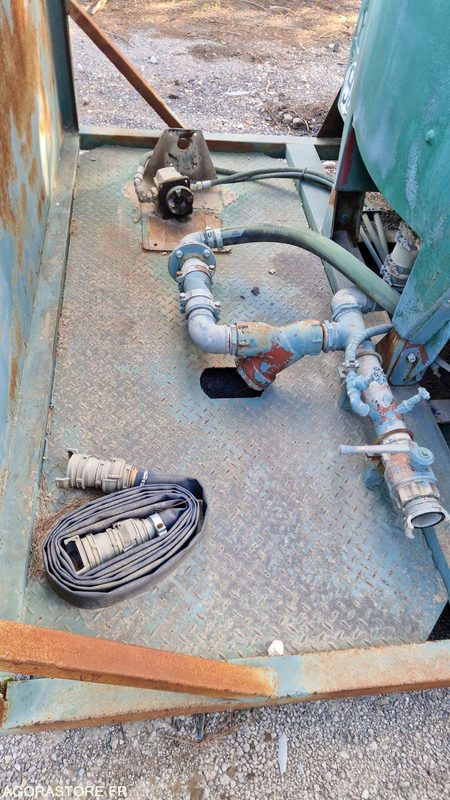 Citerne à eau avec système d'arrosage - HS - Equipamentos para jardinagem: foto 4 Citerne à eau avec système d'arrosage - HS - Equipamentos para jardinagem: foto 4