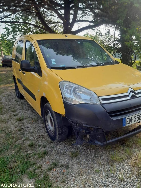 Citroën Berlingo - 2017 - 115000 KM - Furgão compacto: foto 2 Citroën Berlingo - 2017 - 115000 KM - Furgão compacto: foto 2