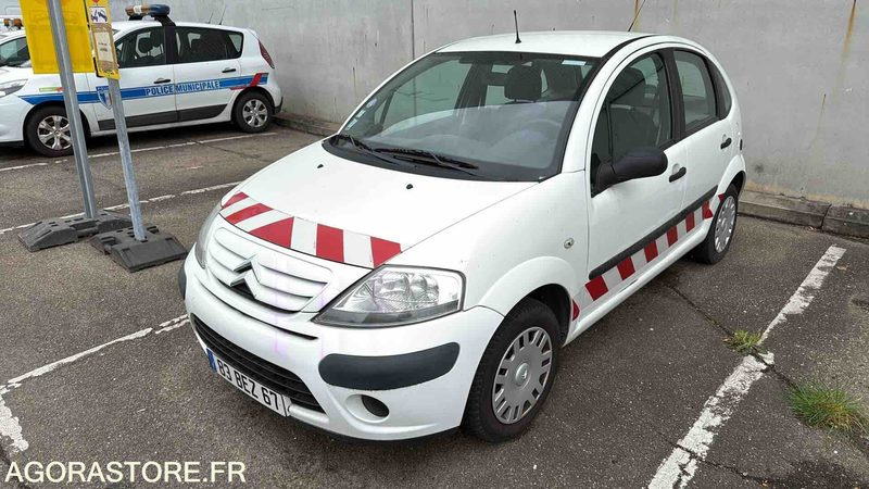 Citroën - C3 - 2009 - 152281KMS - 83BEZ67 - Automóvel: foto 1 Citroën - C3 - 2009 - 152281KMS - 83BEZ67 - Automóvel: foto 1