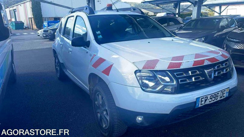 DACIA DUSTER - 2017 - 165790KM - EP996QE - SUV: foto 2 DACIA DUSTER - 2017 - 165790KM - EP996QE - SUV: foto 2