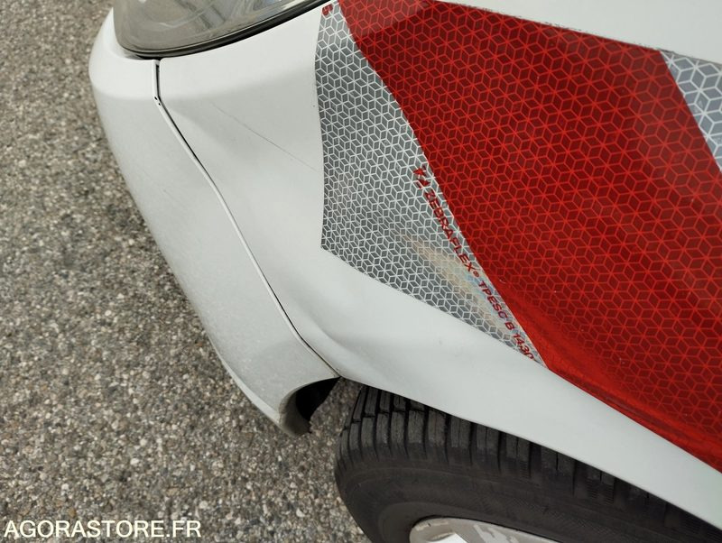 Automóvel DACIA SANDERO_1.5 dCi eco2 90 cv _ CL-855-YM: foto 11 Automóvel DACIA SANDERO_1.5 dCi eco2 90 cv _ CL-855-YM: foto 11