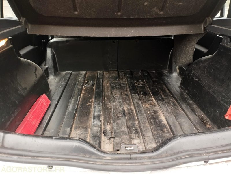 Automóvel DACIA SANDERO_1.5 dCi eco2 90 cv _ CL-855-YM: foto 20 Automóvel DACIA SANDERO_1.5 dCi eco2 90 cv _ CL-855-YM: foto 20