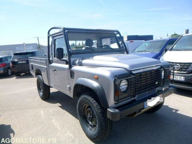 DEFENDER -Land Rover - 2011 - 131930km - 122ch - BON ETAT - SUV: foto 1 DEFENDER -Land Rover - 2011 - 131930km - 122ch - BON ETAT - SUV: foto 1