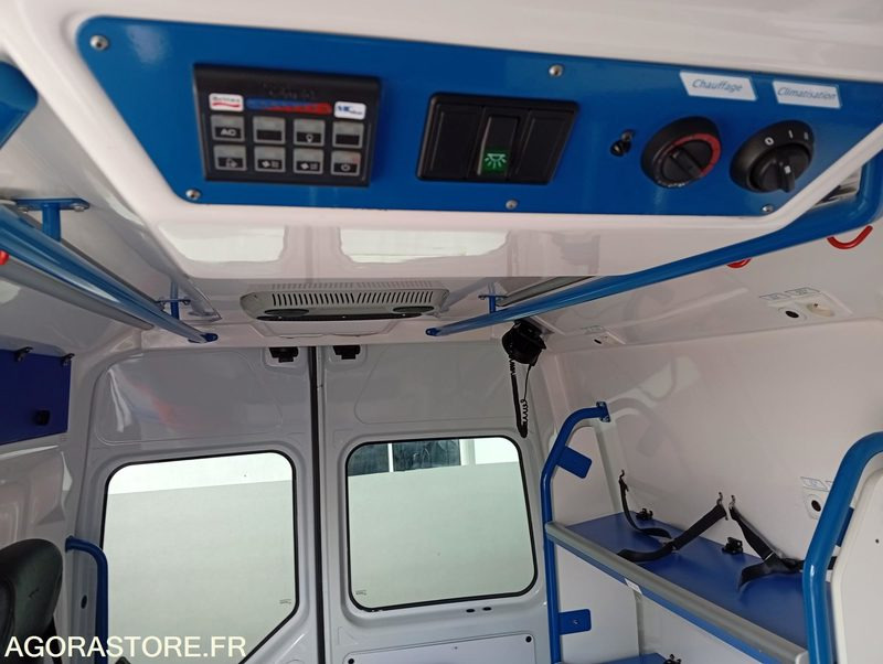 Ambulância DT-542-NF - Roulant - Renault Master - VASP - 462 946 Kms: foto 9 Ambulância DT-542-NF - Roulant - Renault Master - VASP - 462 946 Kms: foto 9