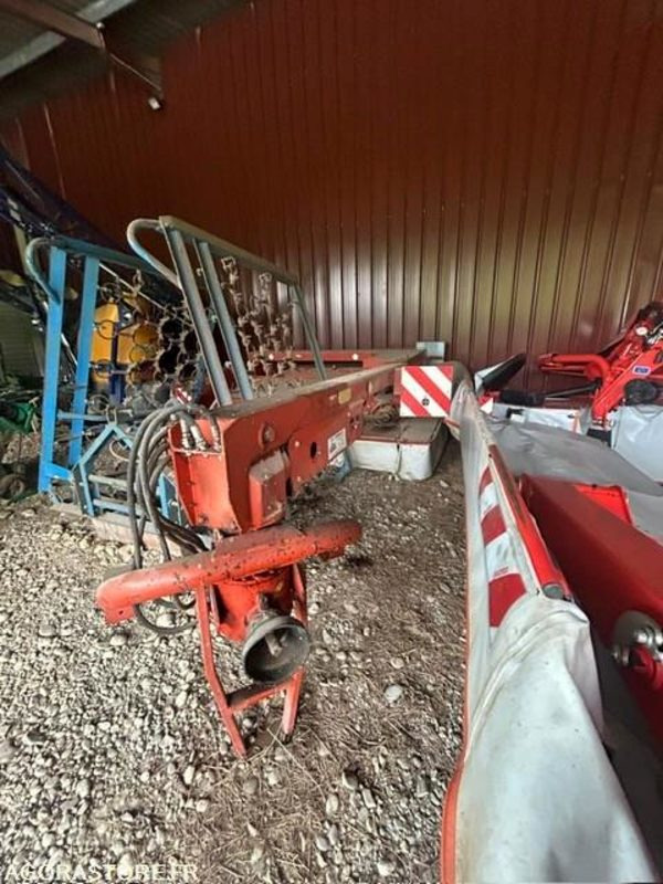 FAUCHEUSE TRAINEE KUHN FC300G 1995 AVEC CONDITIONNEUR - Gadanheira: foto 4 FAUCHEUSE TRAINEE KUHN FC300G 1995 AVEC CONDITIONNEUR - Gadanheira: foto 4
