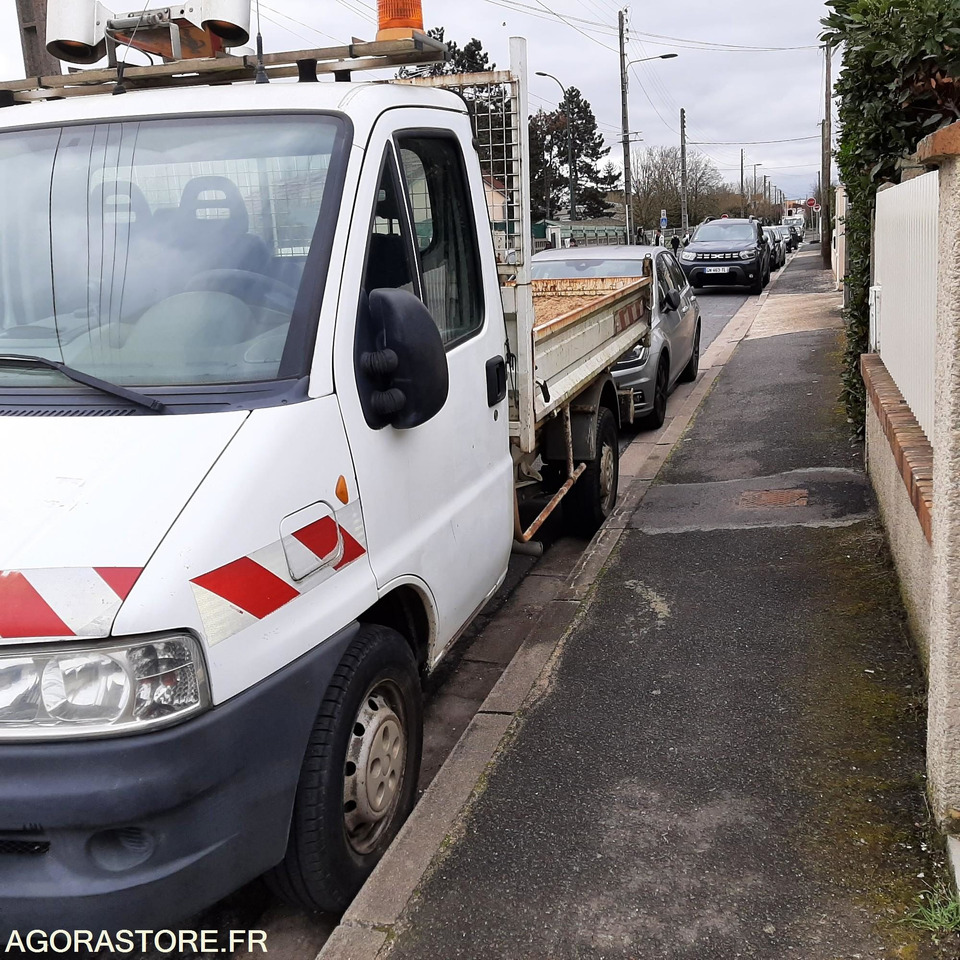 Furgão basculante FIAT - DUCATO BENNE - 2006 / 304700 KM: foto 8