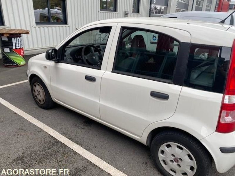 FIAT PANDA ESSENCE (PAR 1427) - Automóvel: foto 3 FIAT PANDA ESSENCE (PAR 1427) - Automóvel: foto 3