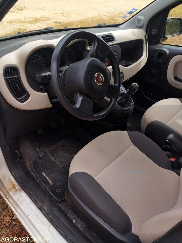 FIAT PANDA - Automóvel: foto 5 FIAT PANDA - Automóvel: foto 5