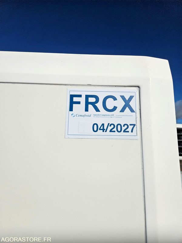 FIAT SCUDO 2.0 130 CAISSE FRIGORIFIQUE FRCX 3 PLACES - Carrinha frigorífica: foto 4 FIAT SCUDO 2.0 130 CAISSE FRIGORIFIQUE FRCX 3 PLACES - Carrinha frigorífica: foto 4