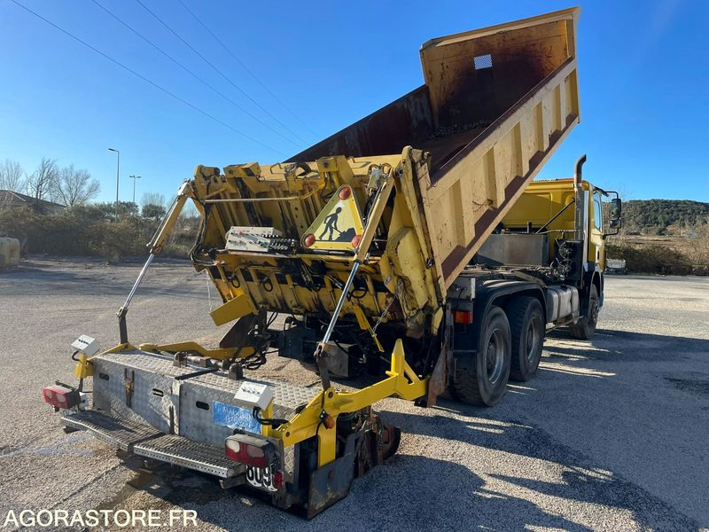 FINISSEUR D’INTERVENTION RAPIDE - DAF - FIR 3000 - 2003 / 335000 KM - Máquina de asfalto: foto 4 FINISSEUR D’INTERVENTION RAPIDE - DAF - FIR 3000 - 2003 / 335000 KM - Máquina de asfalto: foto 4
