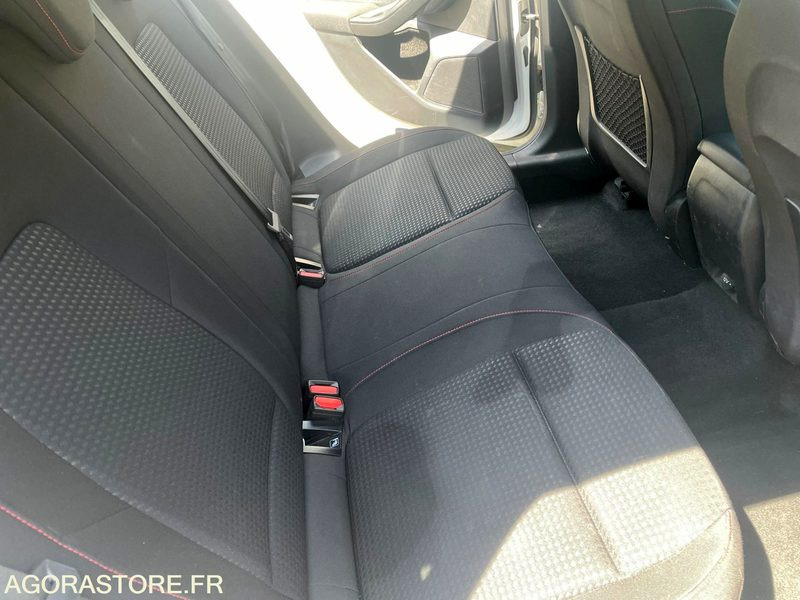FORD FOCUS finition ST Line 122800 Kms 2021 - Carro perua: foto 3 FORD FOCUS finition ST Line 122800 Kms 2021 - Carro perua: foto 3