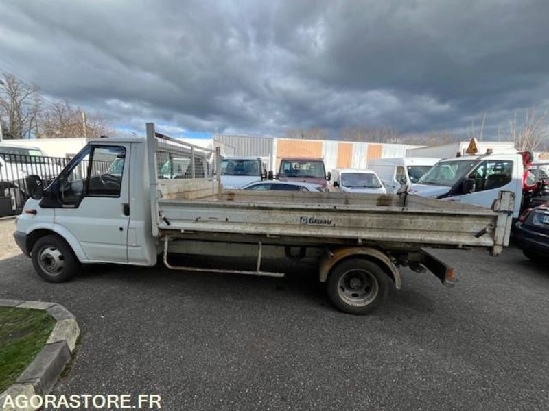 FORD TRANSIT 2.4 TD BENNE - 2002 - 204 000km - Furgão basculante: foto 5 FORD TRANSIT 2.4 TD BENNE - 2002 - 204 000km - Furgão basculante: foto 5