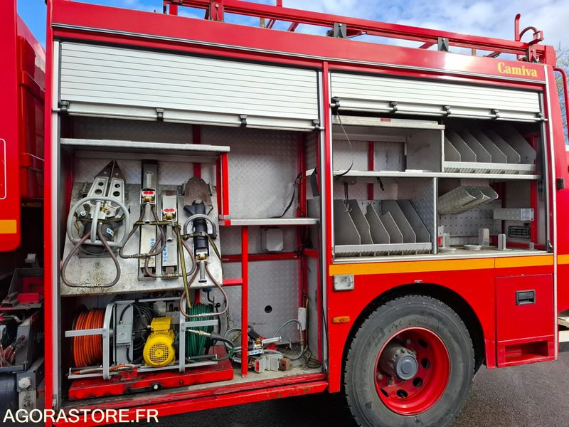 FOURGON POMPE TONNE SR - RENAULT PREMIUM - 9932 ZW 29 - Carro de bombeiro: foto 5 FOURGON POMPE TONNE SR - RENAULT PREMIUM - 9932 ZW 29 - Carro de bombeiro: foto 5