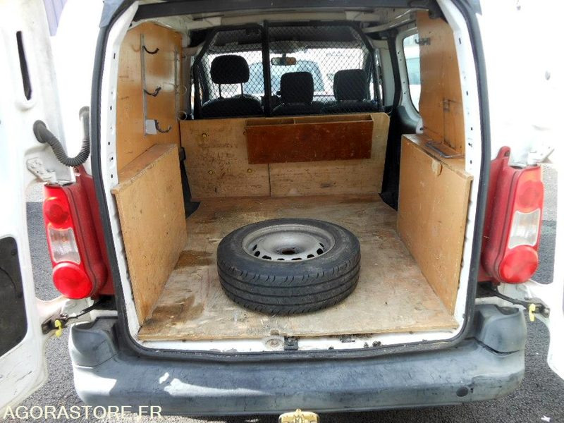 FOURGONNETTE PEUGEOT PARTNER (BE133) - Furgão compacto: foto 5 FOURGONNETTE PEUGEOT PARTNER (BE133) - Furgão compacto: foto 5