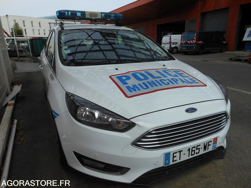 Ford Focus SW police municipale de 2018 moteur cassé - Carro perua: foto 2 Ford Focus SW police municipale de 2018 moteur cassé - Carro perua: foto 2