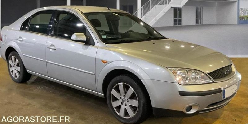 Ford Mondeo 1.8I - 125 GHIA .CT-OK passé et accepté pour 2 ans - Automóvel: foto 4 Ford Mondeo 1.8I - 125 GHIA .CT-OK passé et accepté pour 2 ans - Automóvel: foto 4
