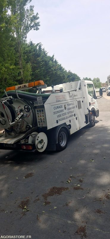 HYDROCUREUR NISSAN CABSTAR - 2008 - 105000km - AVEC TELECOMMANDE - Caminhão limpa fossa: foto 3 HYDROCUREUR NISSAN CABSTAR - 2008 - 105000km - AVEC TELECOMMANDE - Caminhão limpa fossa: foto 3