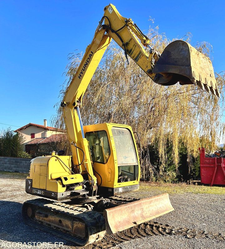 HYUNDAI ROBEX 80-7 - Escavadeira: foto 1 HYUNDAI ROBEX 80-7 - Escavadeira: foto 1
