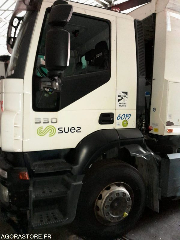 IVECO 19T/BOM-GNV - CN495BK - Caminhão de lixo: foto 2 IVECO 19T/BOM-GNV - CN495BK - Caminhão de lixo: foto 2