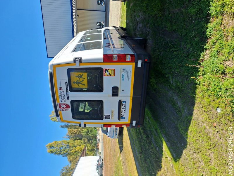 IVECO BUS DAILY N°102095 - Micro-ônibus, Furgão de passageiros: foto 3 IVECO BUS DAILY N°102095 - Micro-ônibus, Furgão de passageiros: foto 3