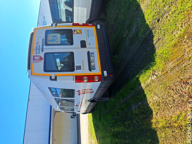 IVECO BUS DAILY N°102095 - Micro-ônibus, Furgão de passageiros: foto 4 IVECO BUS DAILY N°102095 - Micro-ônibus, Furgão de passageiros: foto 4