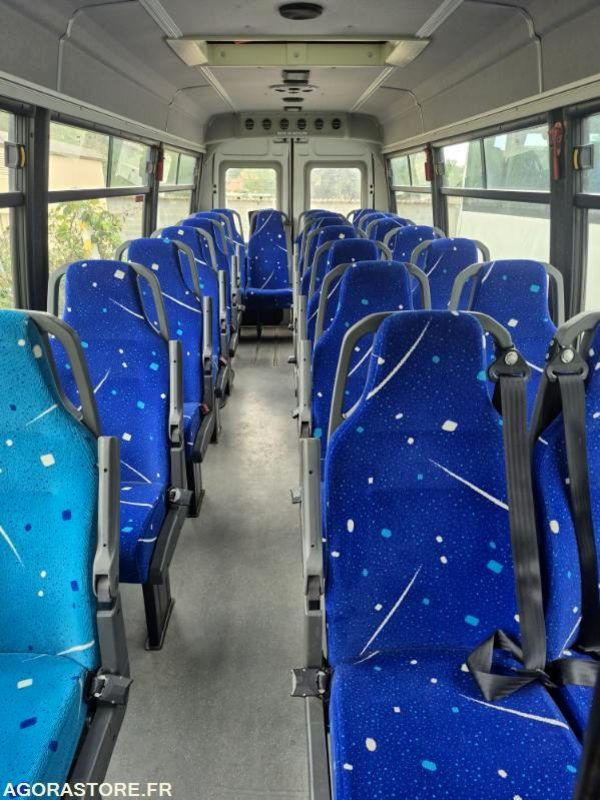 IVECO BUS DAILY N°112039 - Micro-ônibus, Furgão de passageiros: foto 5 IVECO BUS DAILY N°112039 - Micro-ônibus, Furgão de passageiros: foto 5