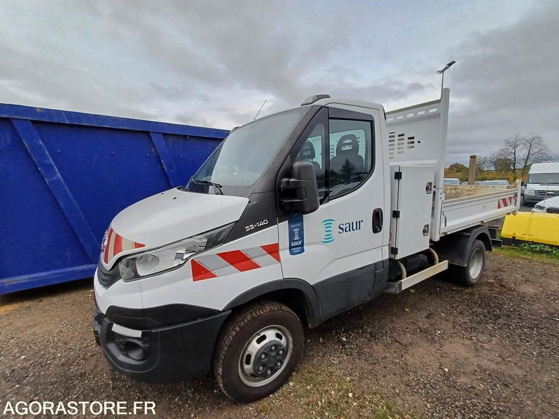 IVECO DAILY 35C14 BENNE - 2018 / 125 000 KM - Furgão basculante: foto 1 IVECO DAILY 35C14 BENNE - 2018 / 125 000 KM - Furgão basculante: foto 1