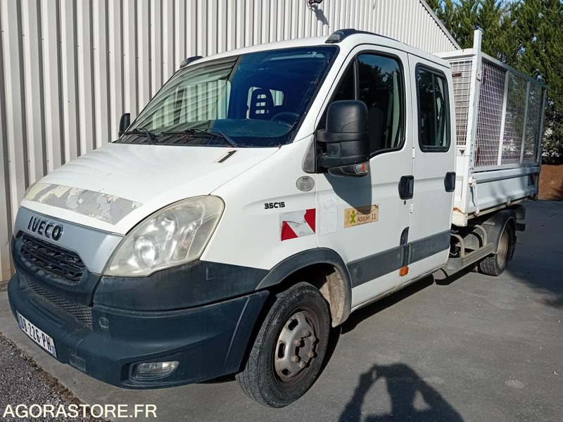 IVECO DAILY 35C15 BENNE 7 PLACES - Furgão basculante: foto 1 IVECO DAILY 35C15 BENNE 7 PLACES - Furgão basculante: foto 1