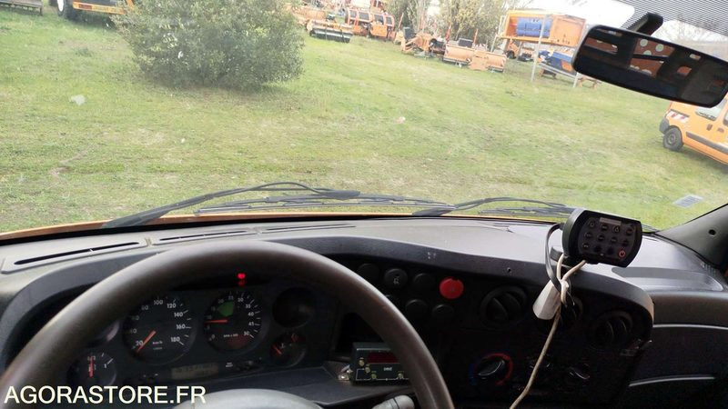 Iveco 35S12 - 2006 - 317864kms - 598BRV31 - Furgão basculante: foto 5 Iveco 35S12 - 2006 - 317864kms - 598BRV31 - Furgão basculante: foto 5