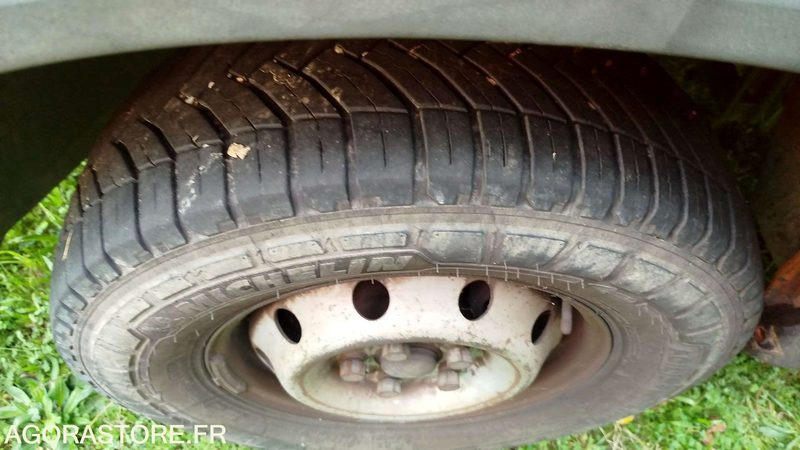 Furgão basculante Iveco 35S12 - 2006 - 317864kms - 598BRV31: foto 15