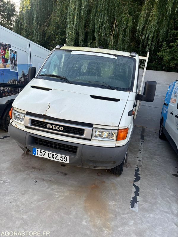 Iveco - Furgão basculante: foto 1 Iveco - Furgão basculante: foto 1