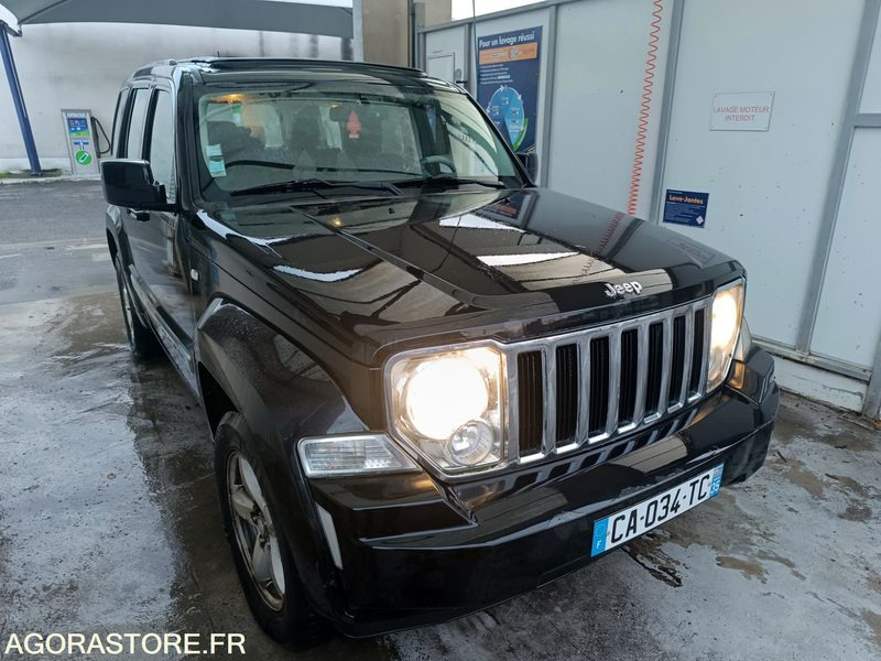 Jeep Cherokee IV 2.8 CRD Jamboree - 2009 - 193 000 KM - Automóvel: foto 2 Jeep Cherokee IV 2.8 CRD Jamboree - 2009 - 193 000 KM - Automóvel: foto 2